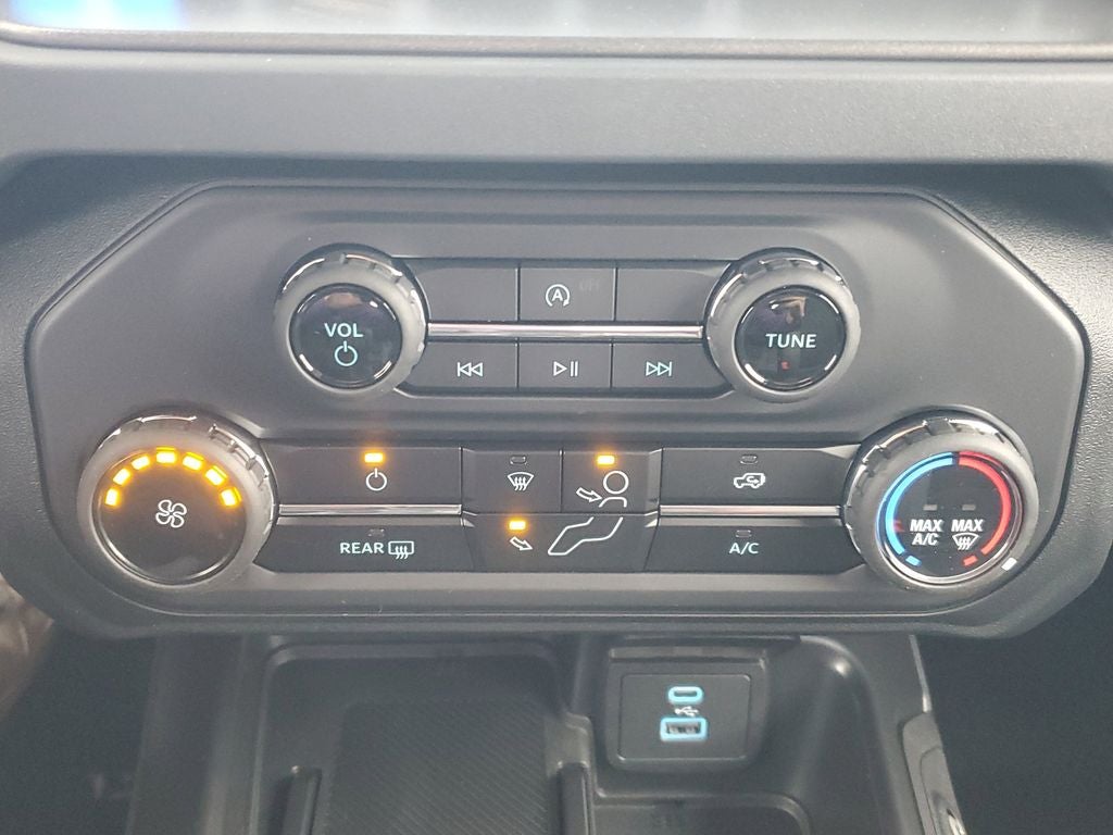 2025 Ford Bronco Base