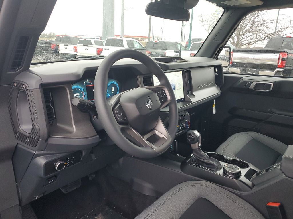 2025 Ford Bronco Base