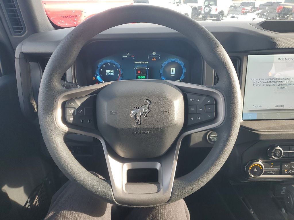 2025 Ford Bronco Base