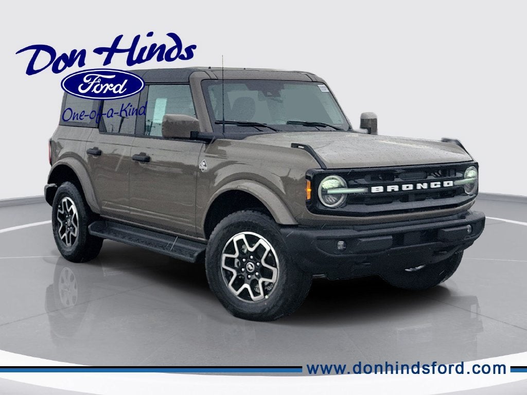 2026 Ford Bronco Outer Banks