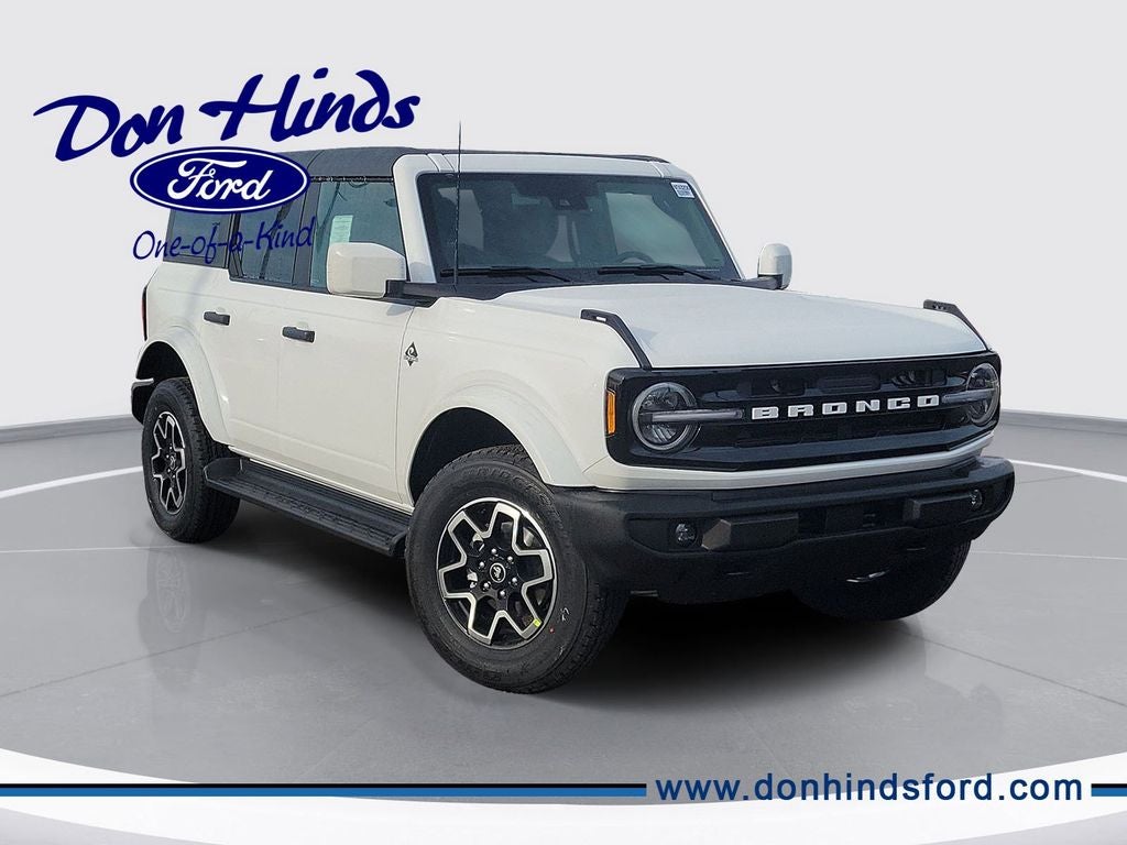 2026 Ford Bronco Outer Banks