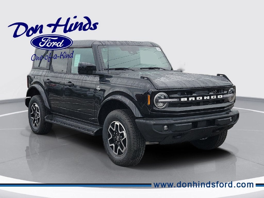 2026 Ford Bronco Outer Banks