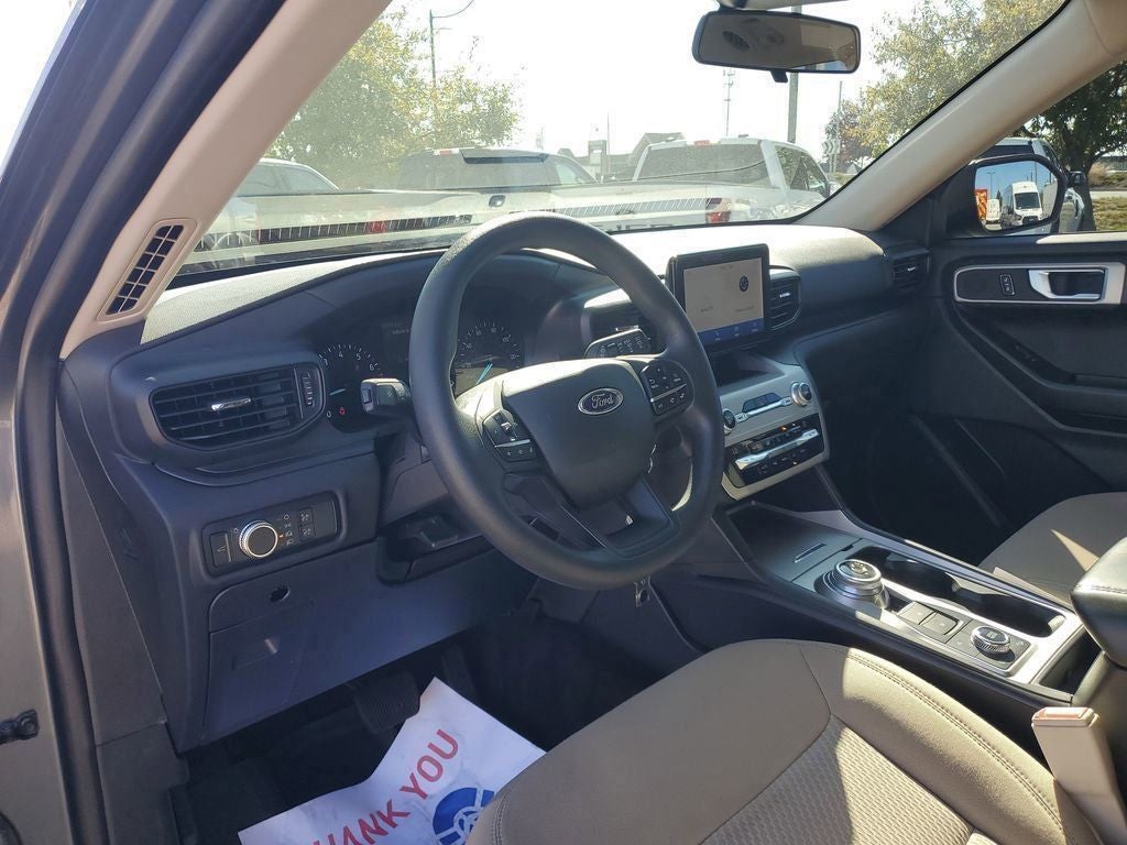 2021 Ford Explorer Base