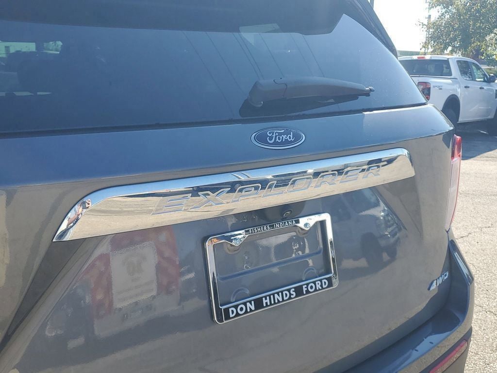 2021 Ford Explorer Base