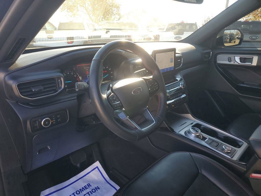2023 Ford Explorer ST-Line