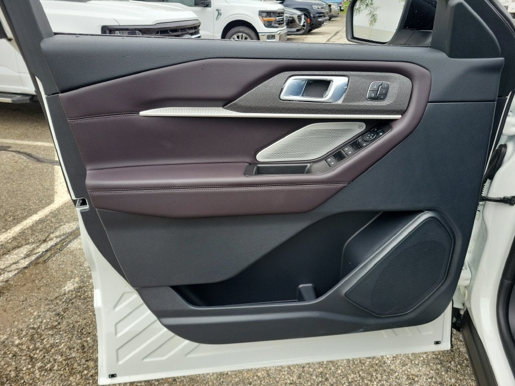 2027 Ford Explorer Platinum