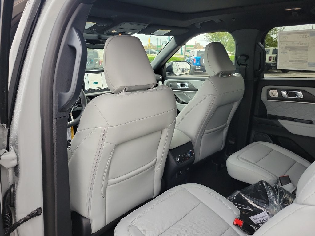 2027 Ford Explorer Platinum