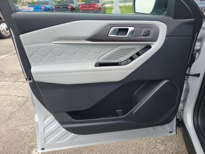 2026 Ford Explorer Platinum
