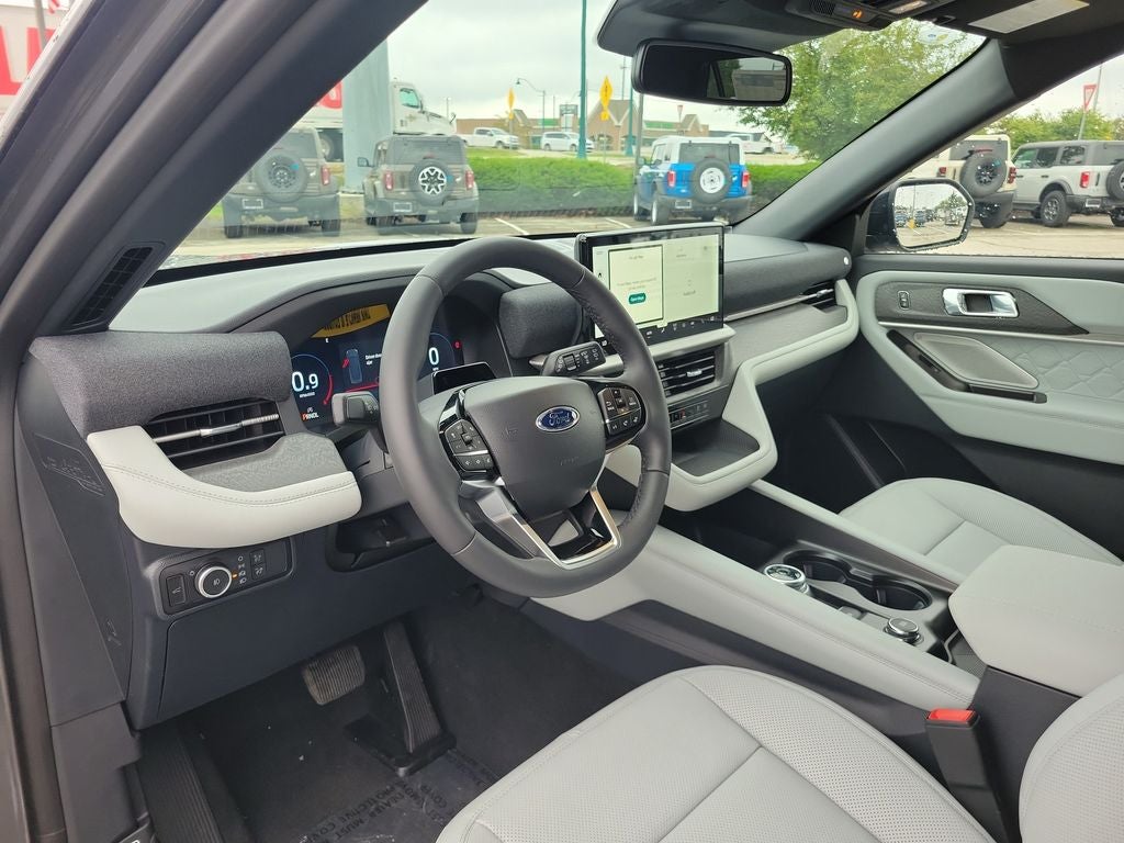 2027 Ford Explorer Platinum