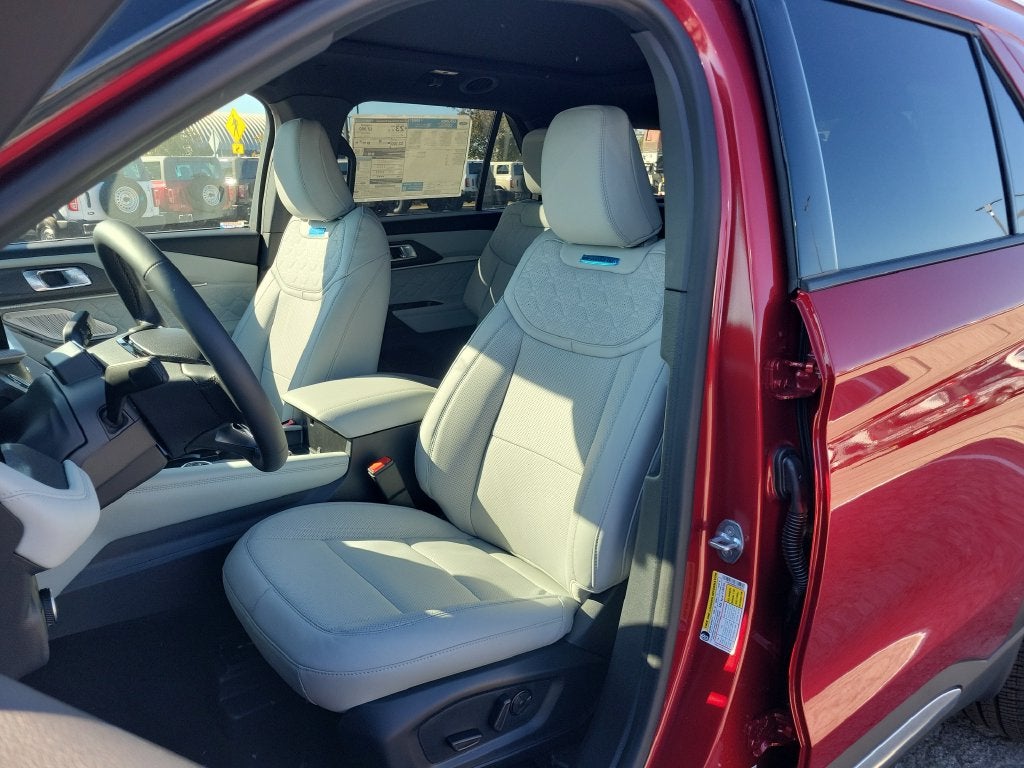 2027 Ford Explorer Platinum