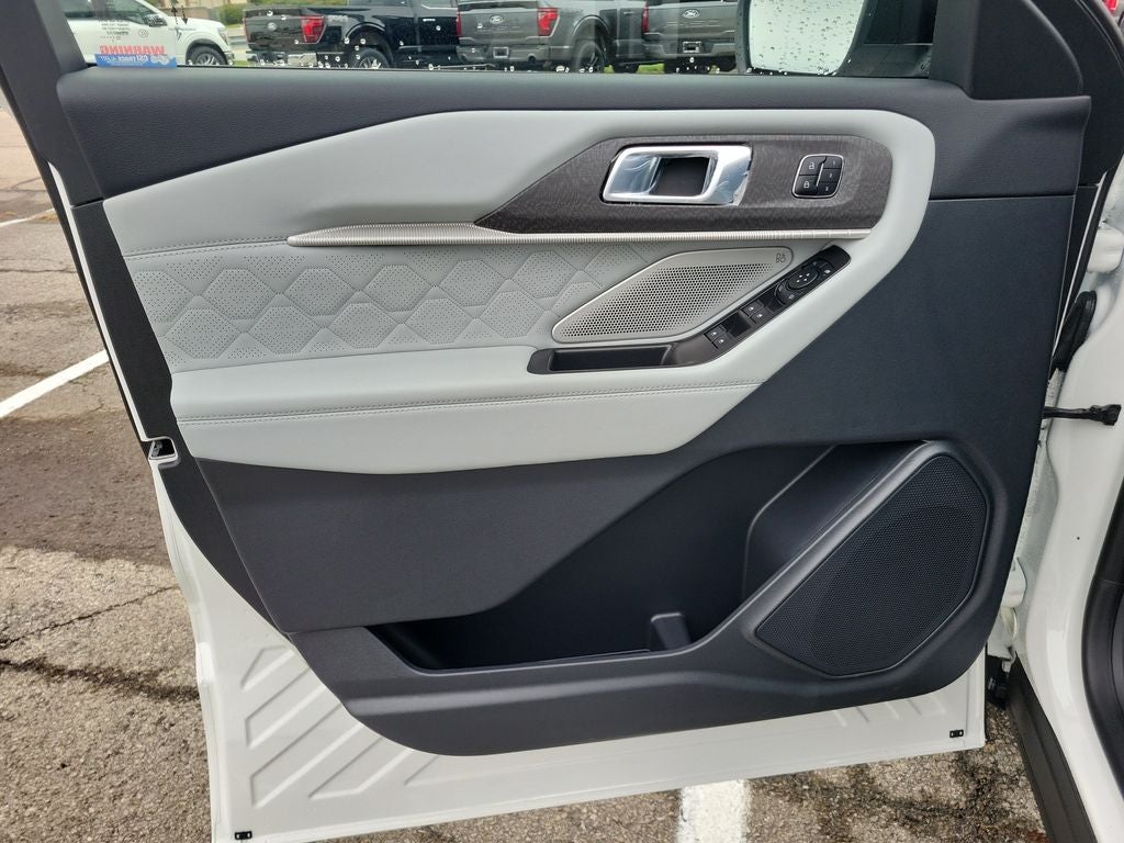 2027 Ford Explorer Platinum
