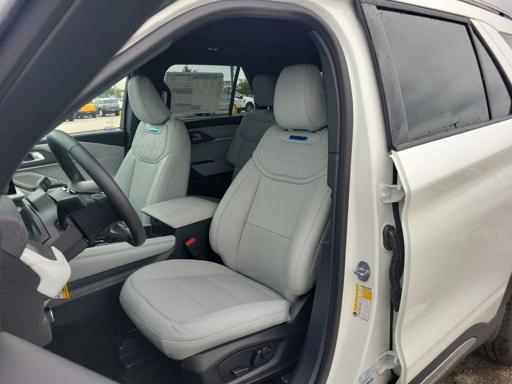 2027 Ford Explorer Platinum