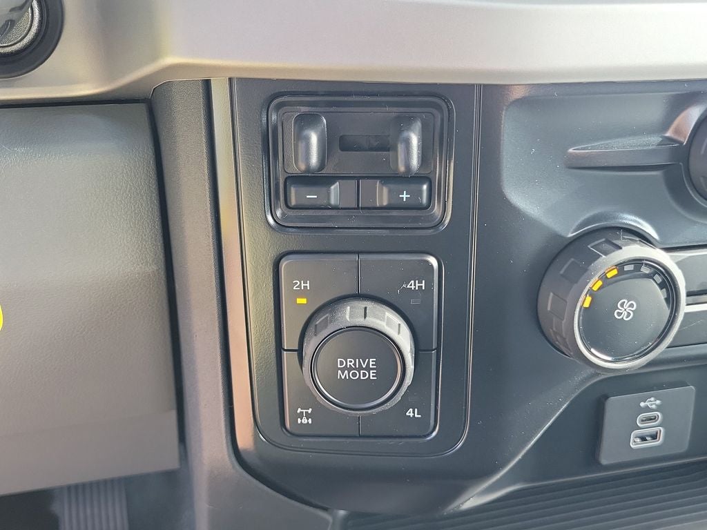 2027 Ford F-250SD XL