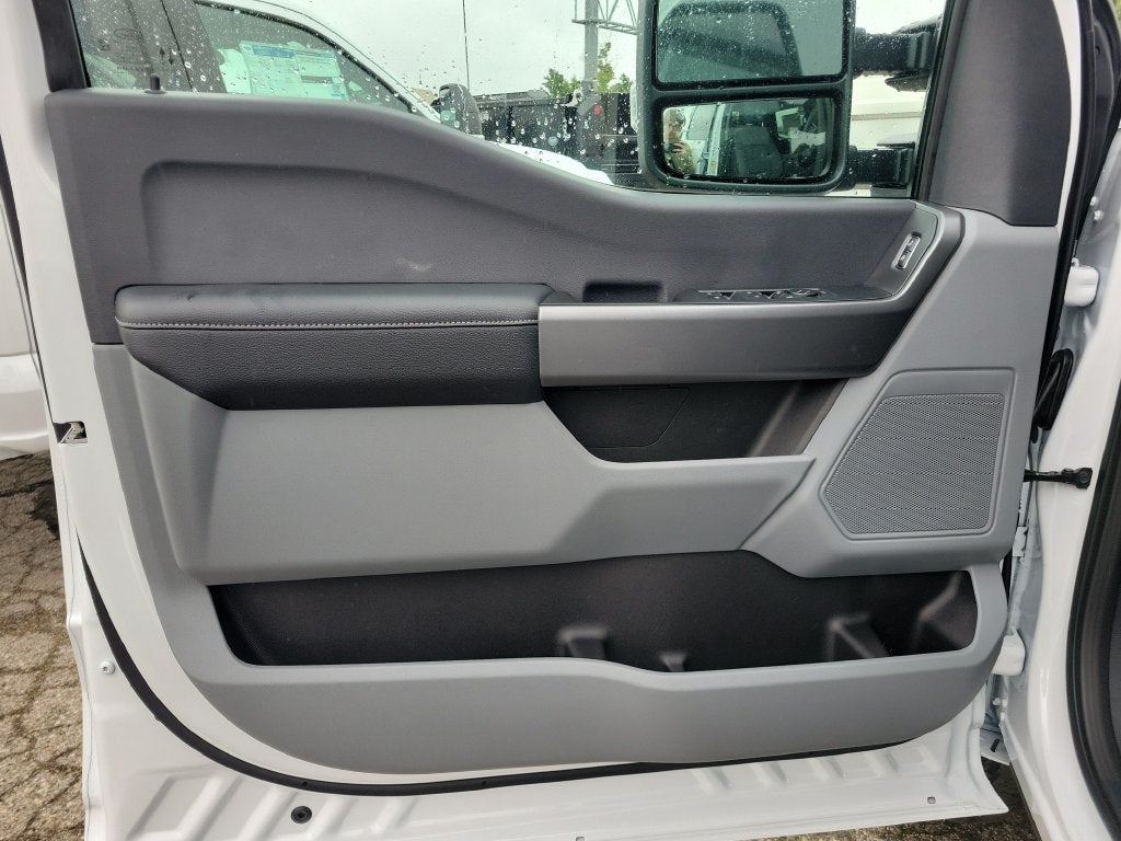 2027 Ford F-250SD XLT