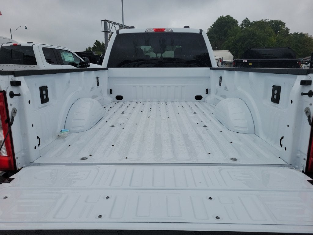 2027 Ford F-250SD XLT