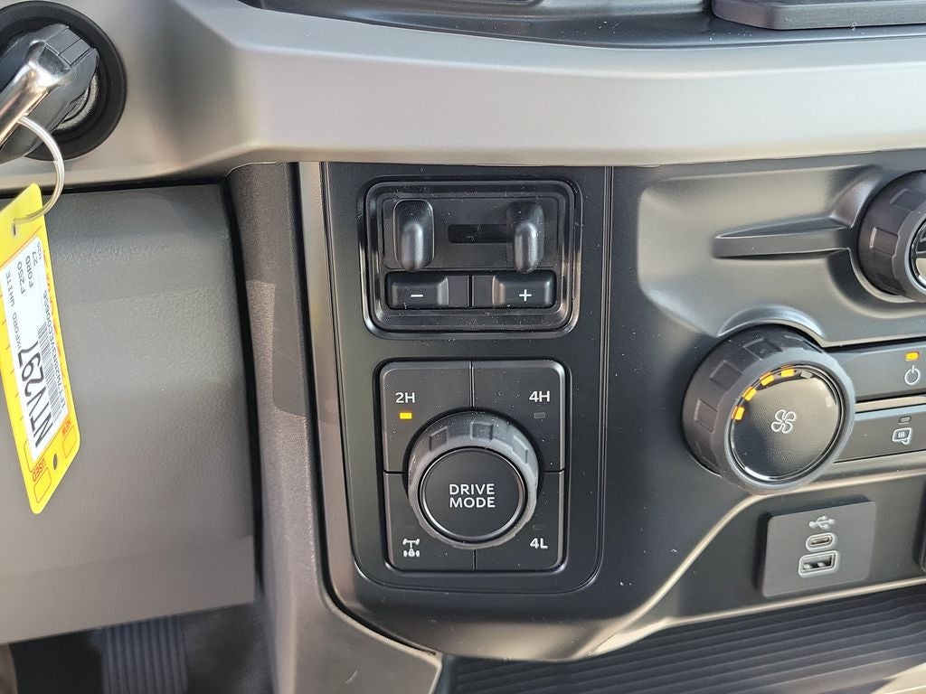 2027 Ford F-250SD XL