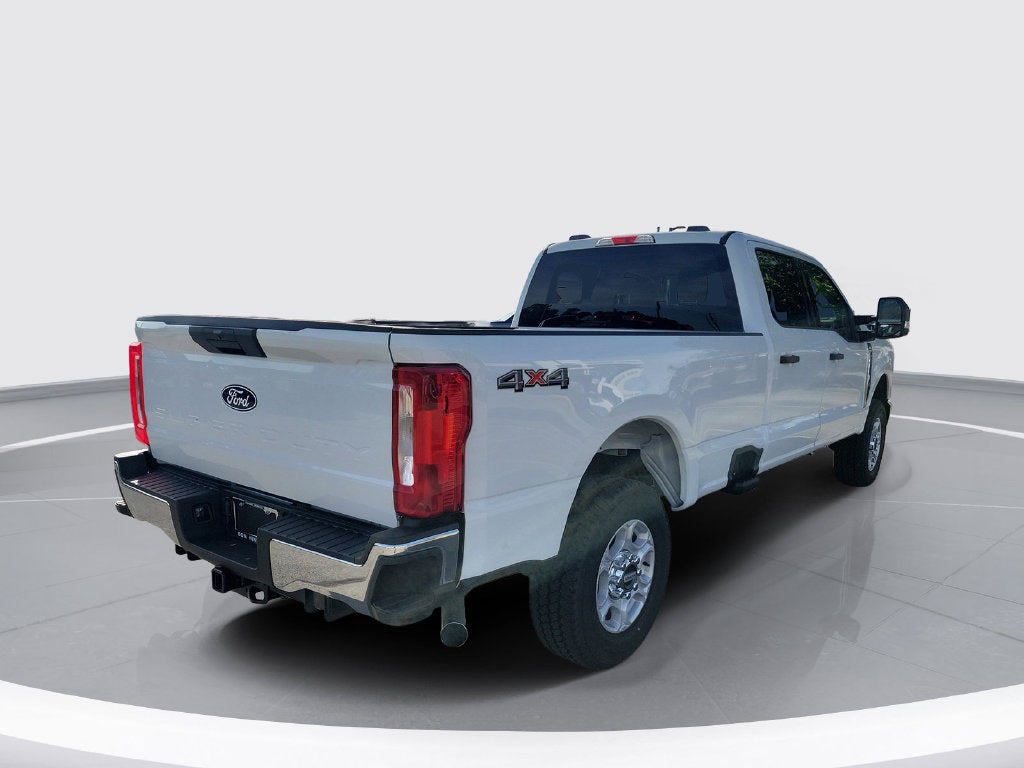 2027 Ford F-250SD XLT