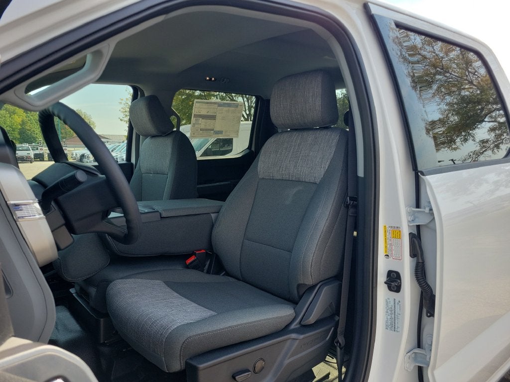 2027 Ford F-250SD XLT