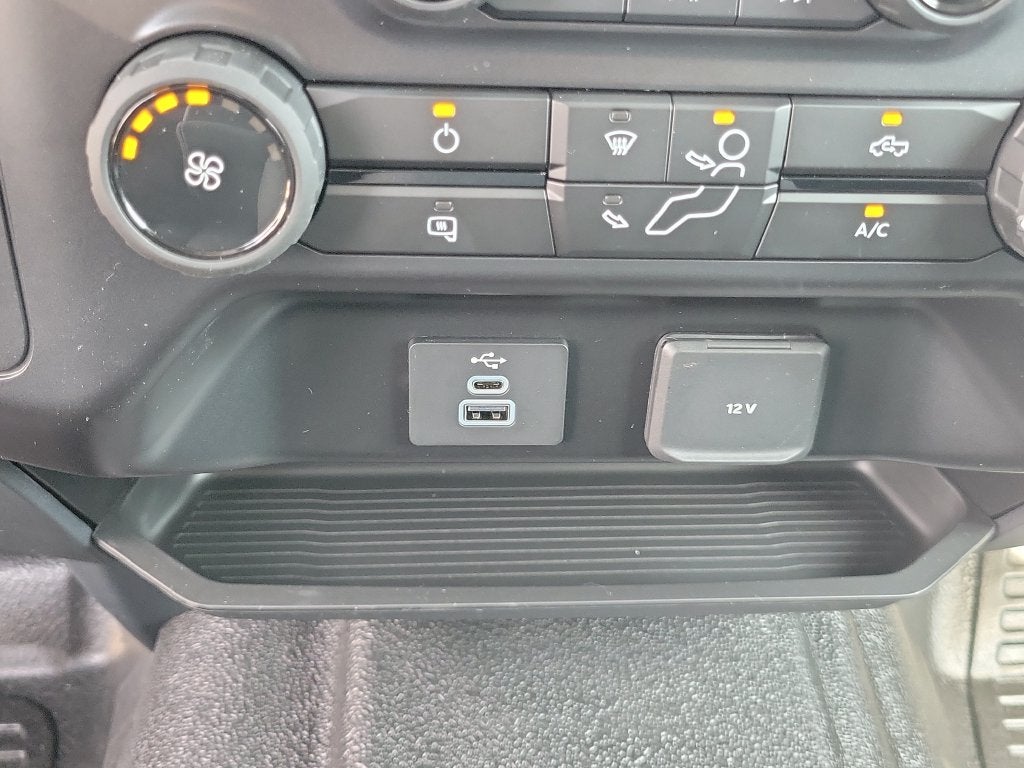 2027 Ford F-250SD XLT