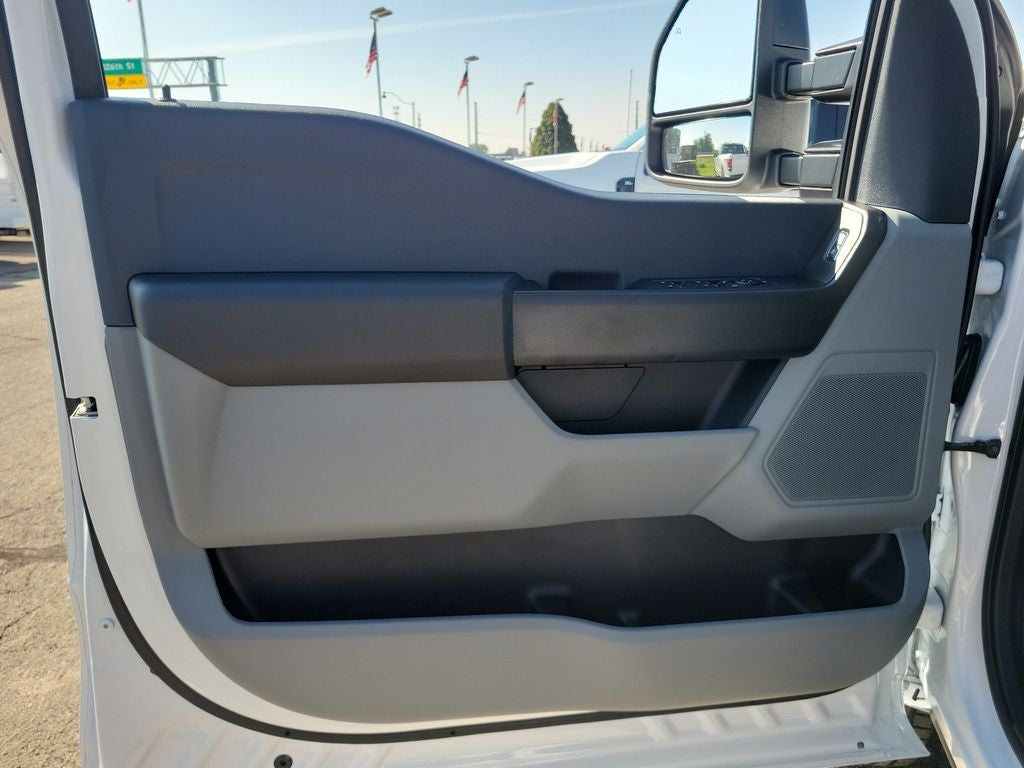 2027 Ford F-250SD XL