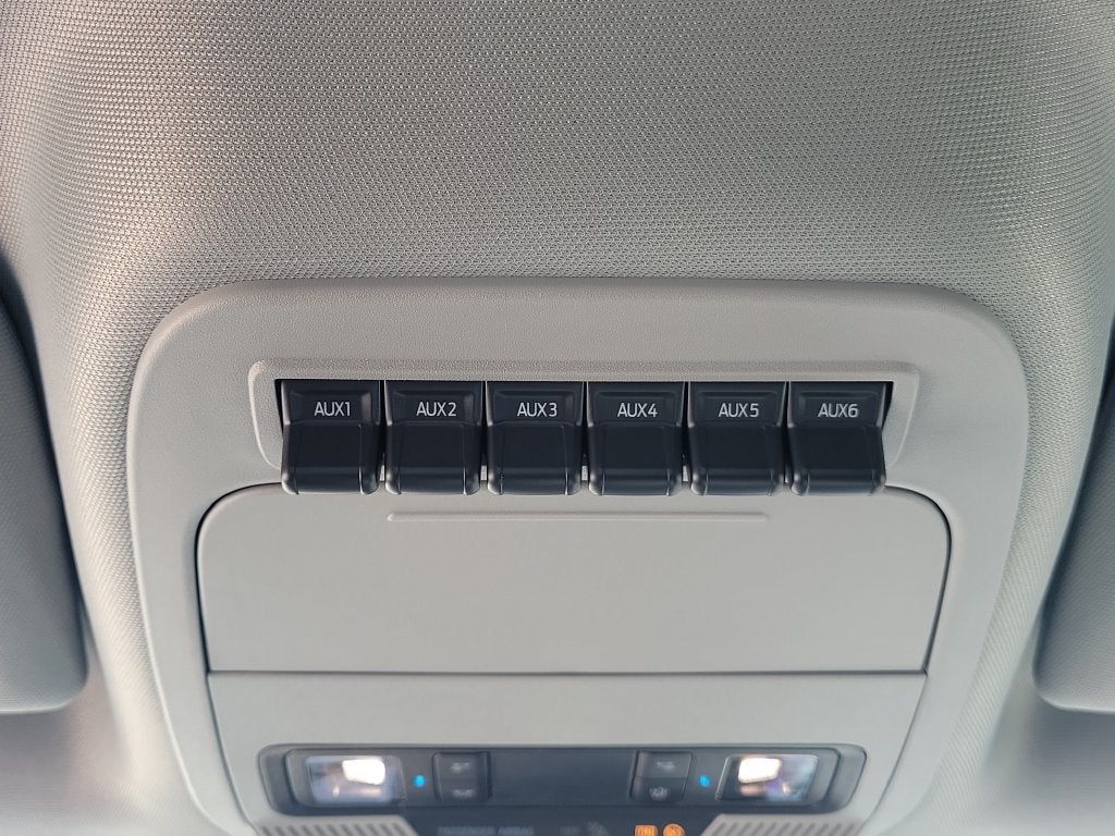 2027 Ford F-250SD XLT