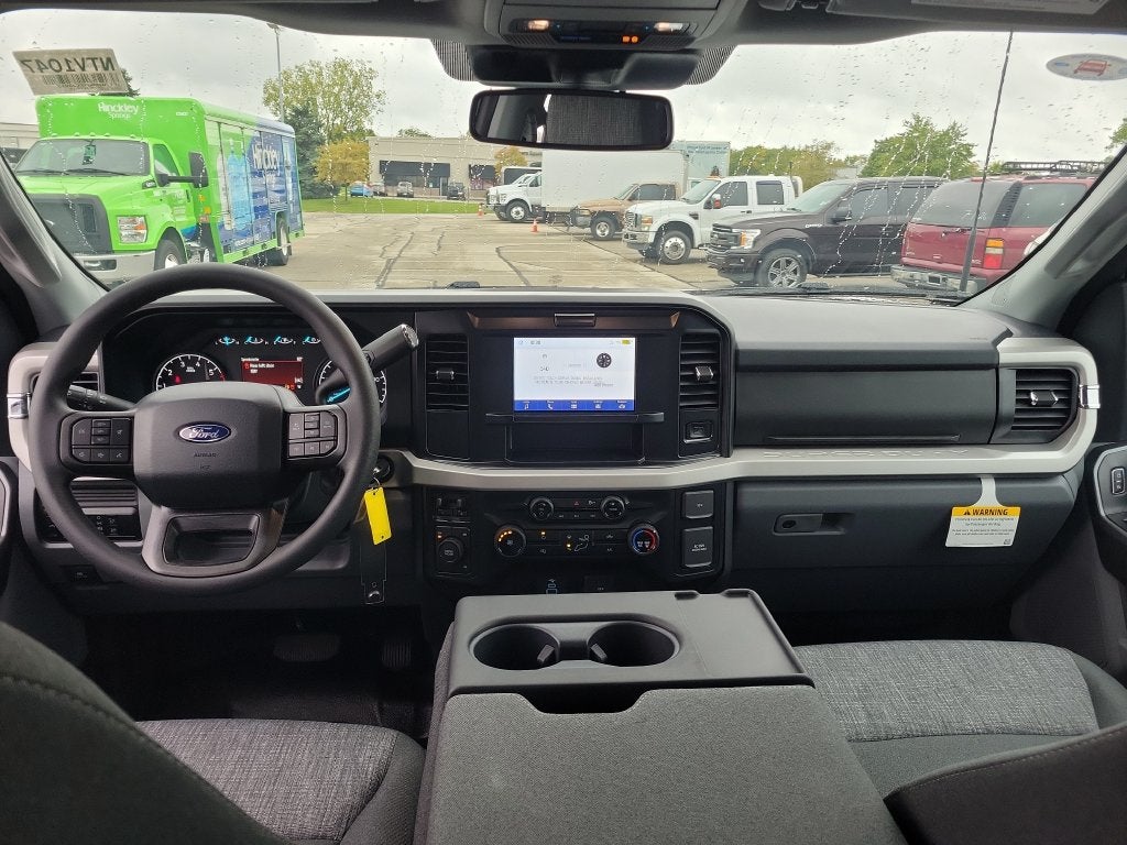 2027 Ford F-250SD XLT
