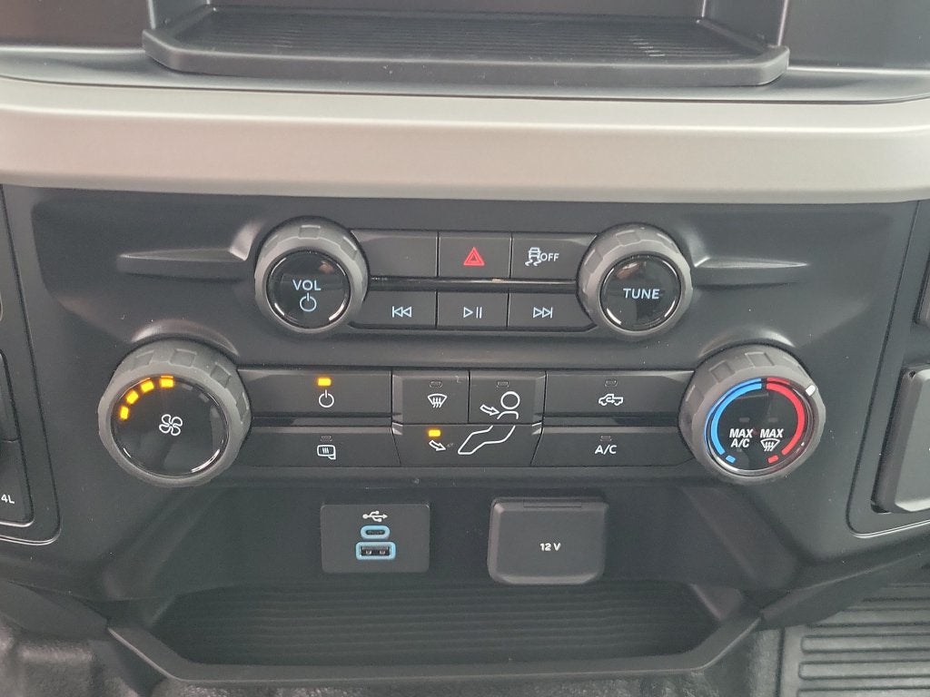 2027 Ford F-250SD XLT