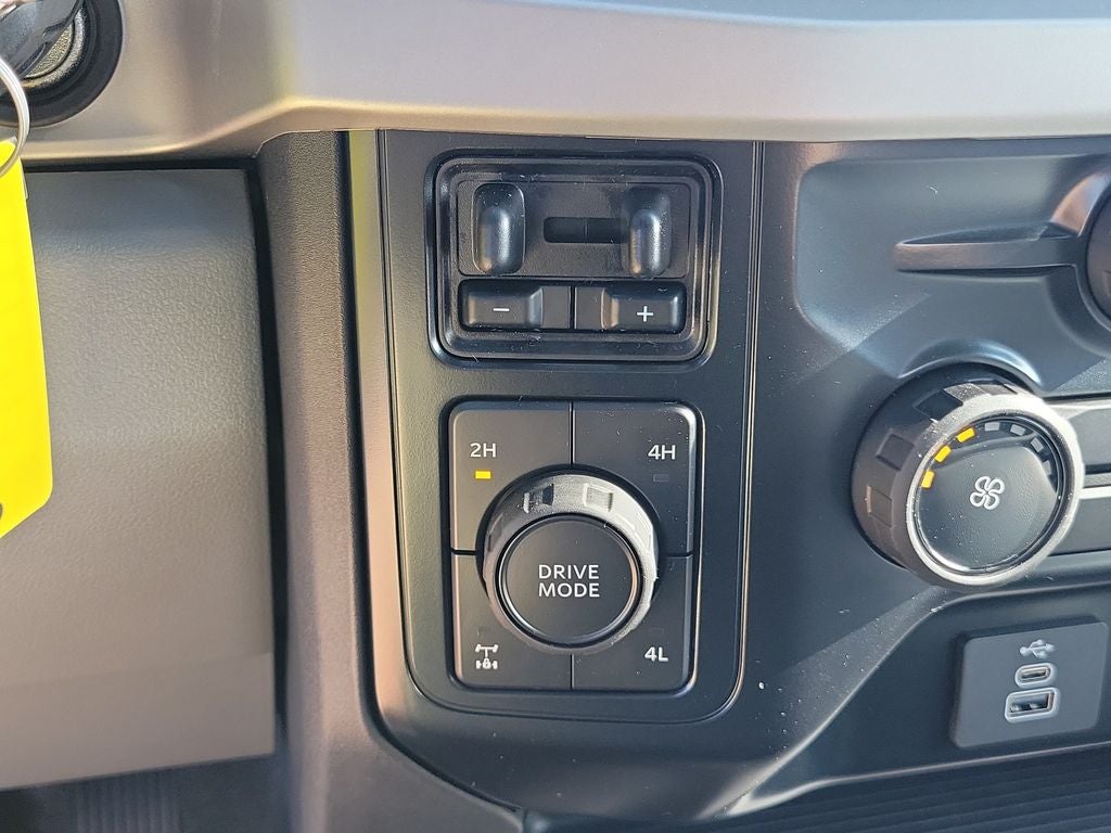 2027 Ford F-250SD XL