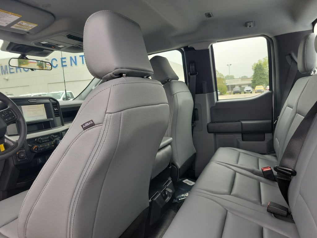 2027 Ford F-250SD XL