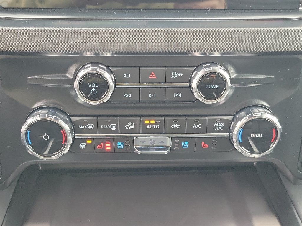 2027 Ford F-250SD Platinum