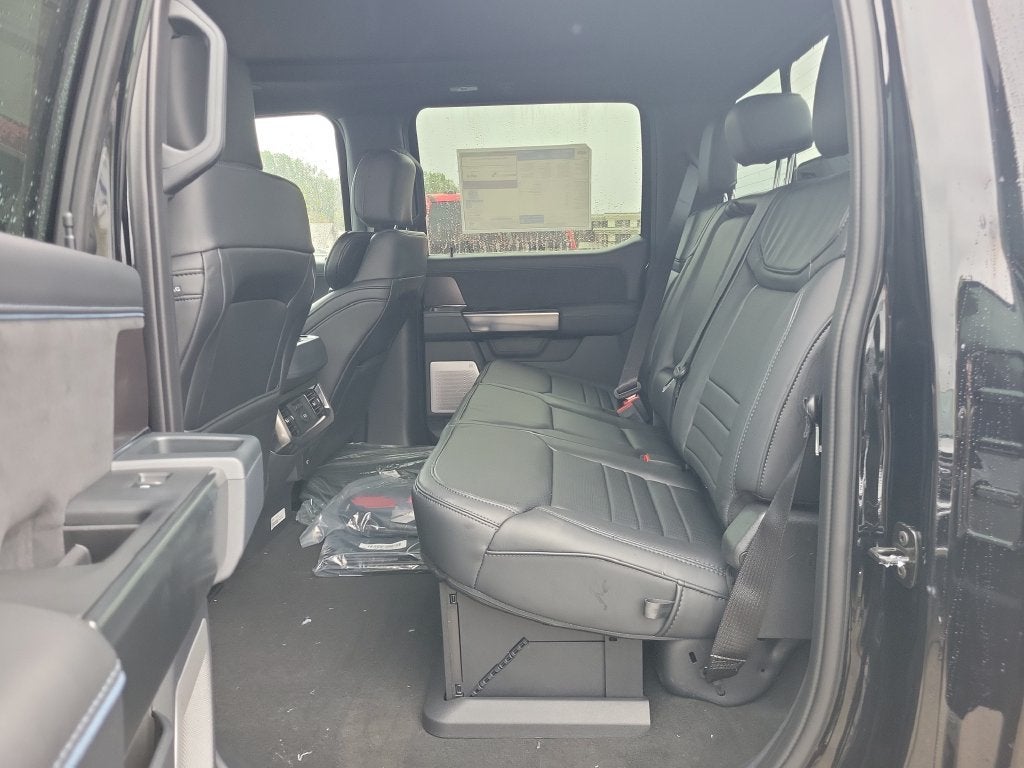 2027 Ford F-250SD Platinum