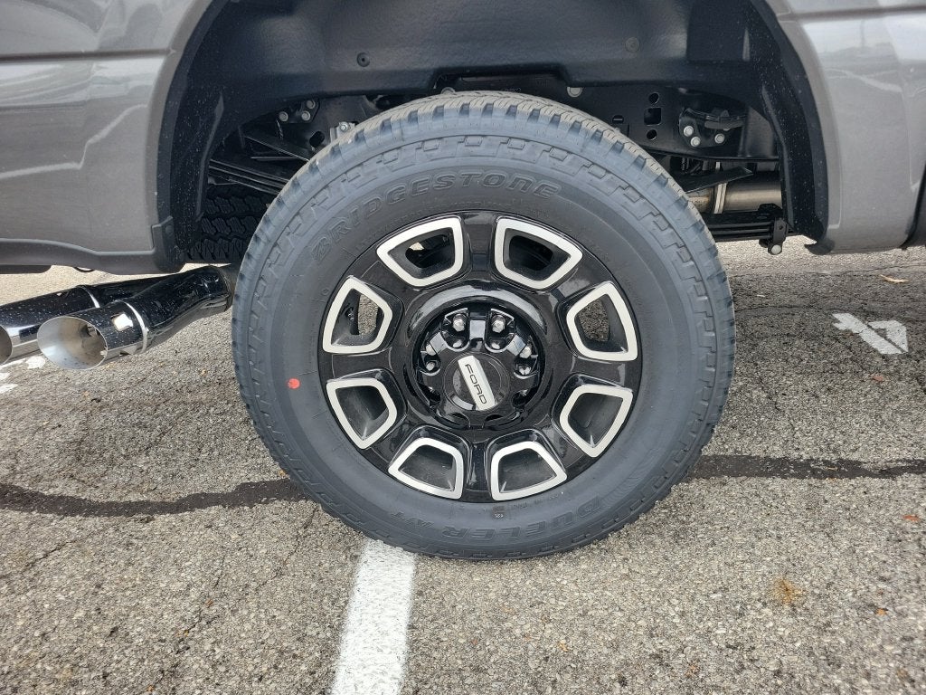 2027 Ford F-250SD Platinum