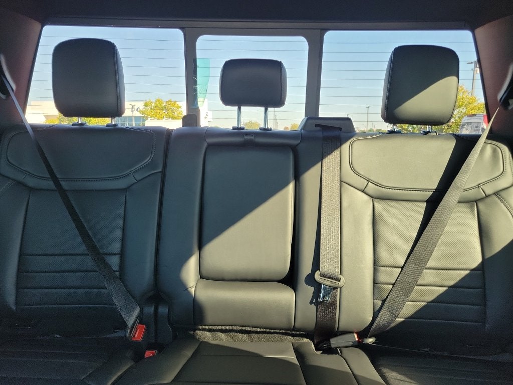 2027 Ford F-250SD Platinum