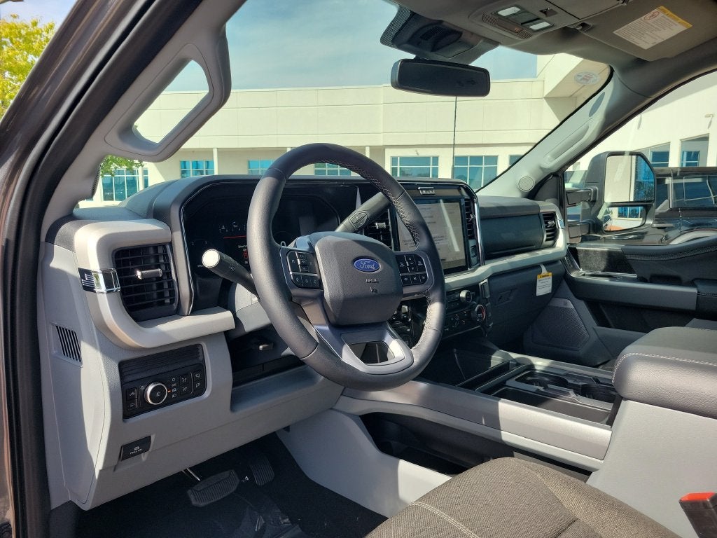 2027 Ford F-250SD XLT