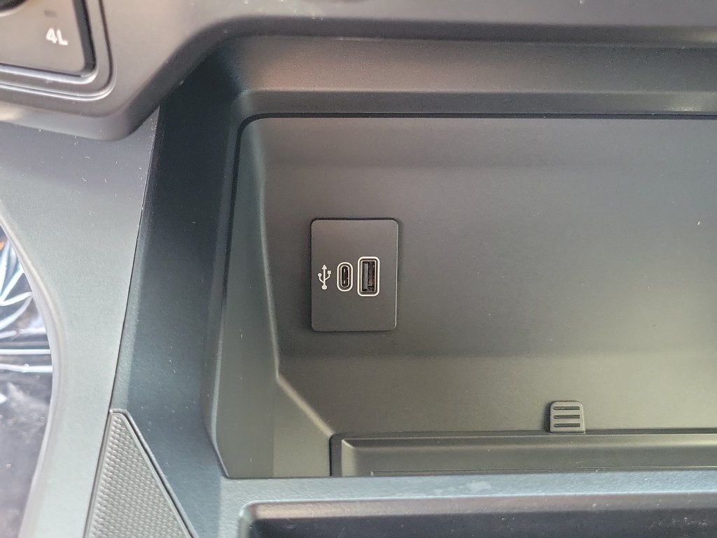 2027 Ford F-250SD XLT