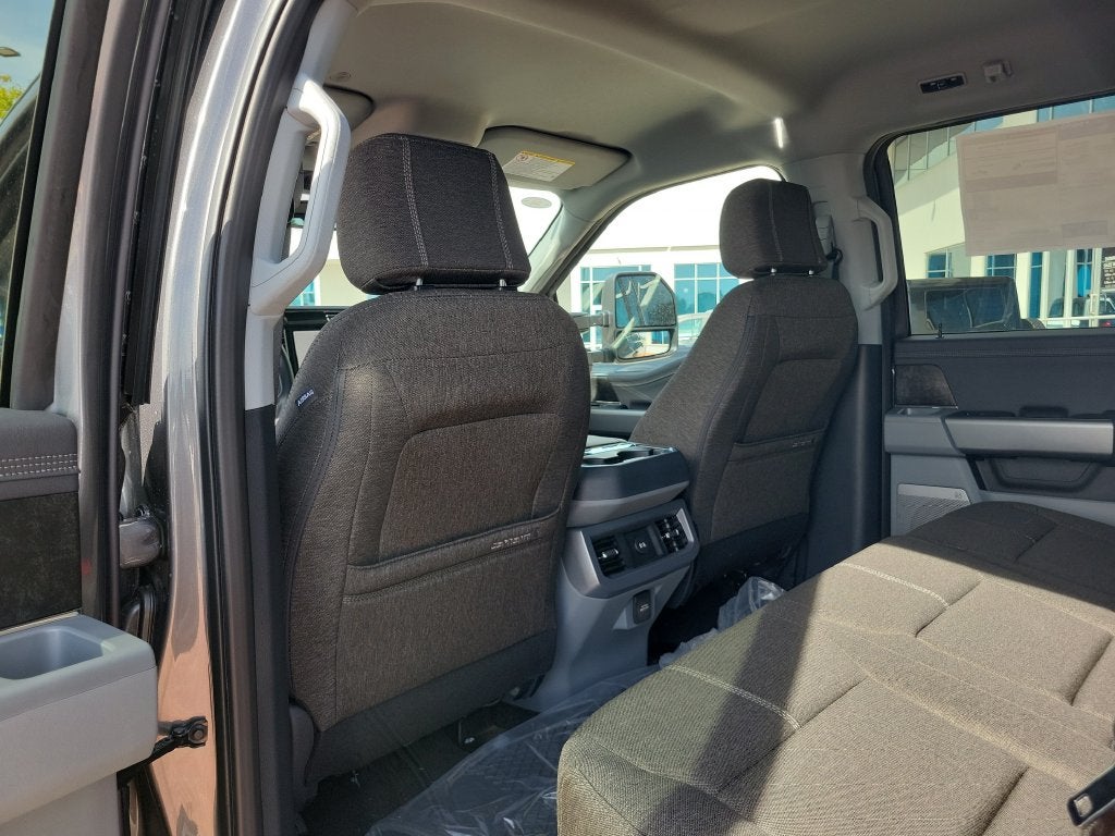 2027 Ford F-250SD XLT