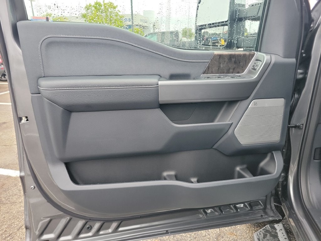 2027 Ford F-250SD Lariat