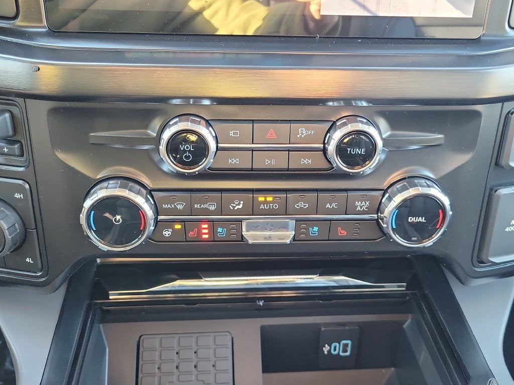 2027 Ford F-250SD Lariat