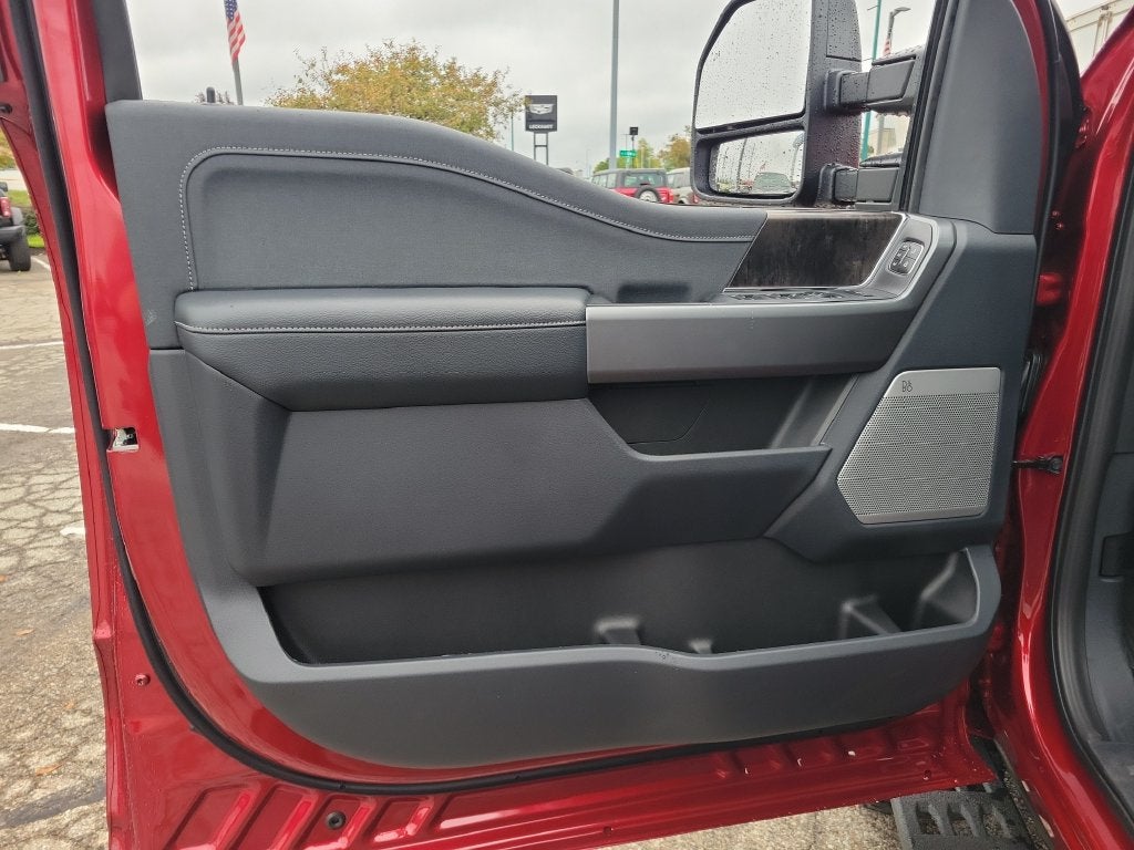 2027 Ford F-250SD Lariat