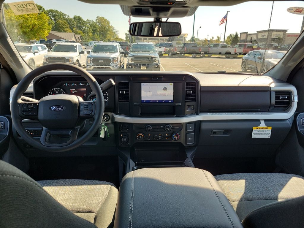 2027 Ford F-250SD XLT