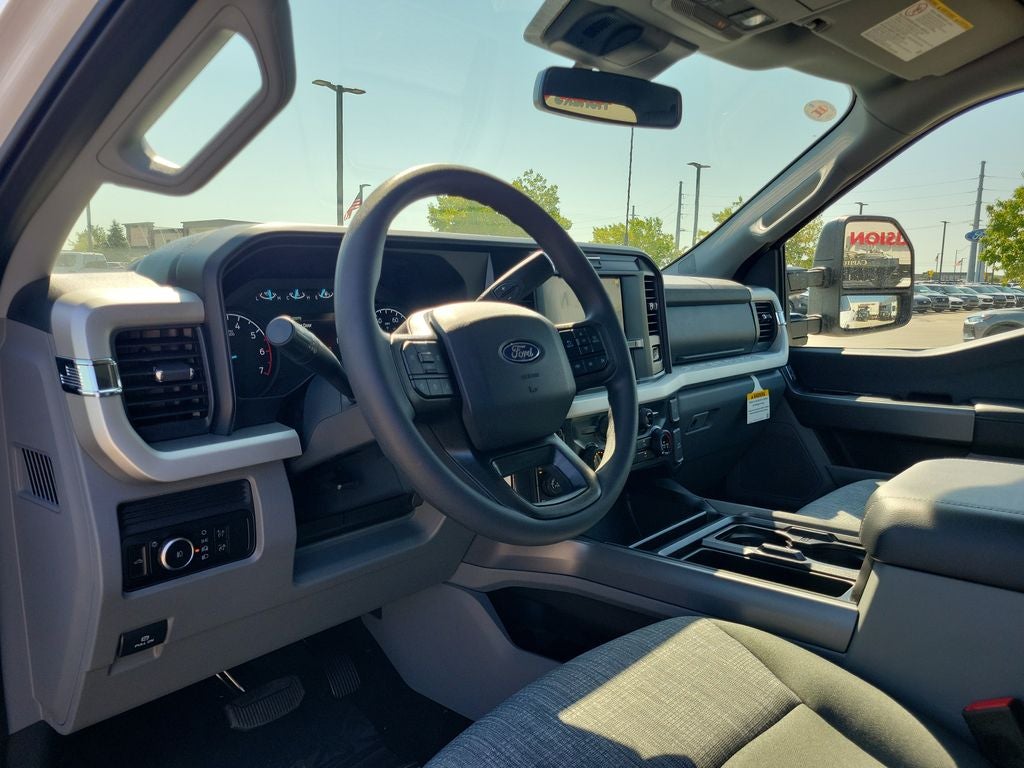 2027 Ford F-250SD XLT