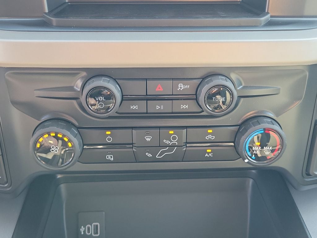 2027 Ford F-250SD XLT