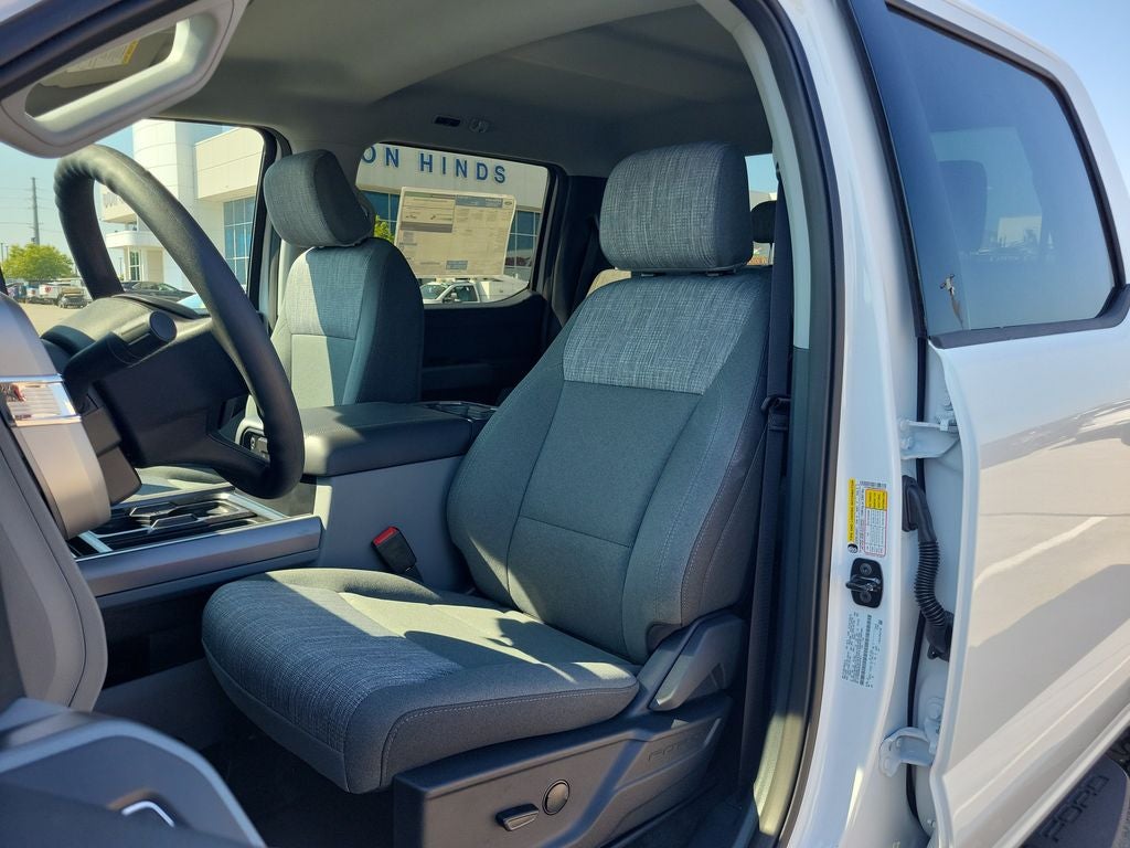 2027 Ford F-250SD XLT