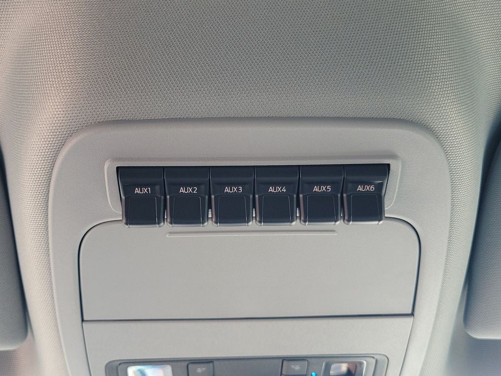 2027 Ford F-250SD XLT