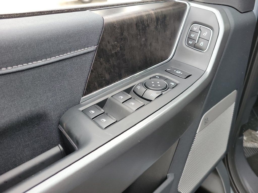 2027 Ford F-250SD Lariat