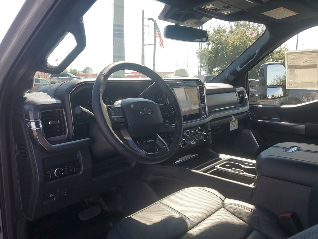 2025 Ford F-350SD Platinum