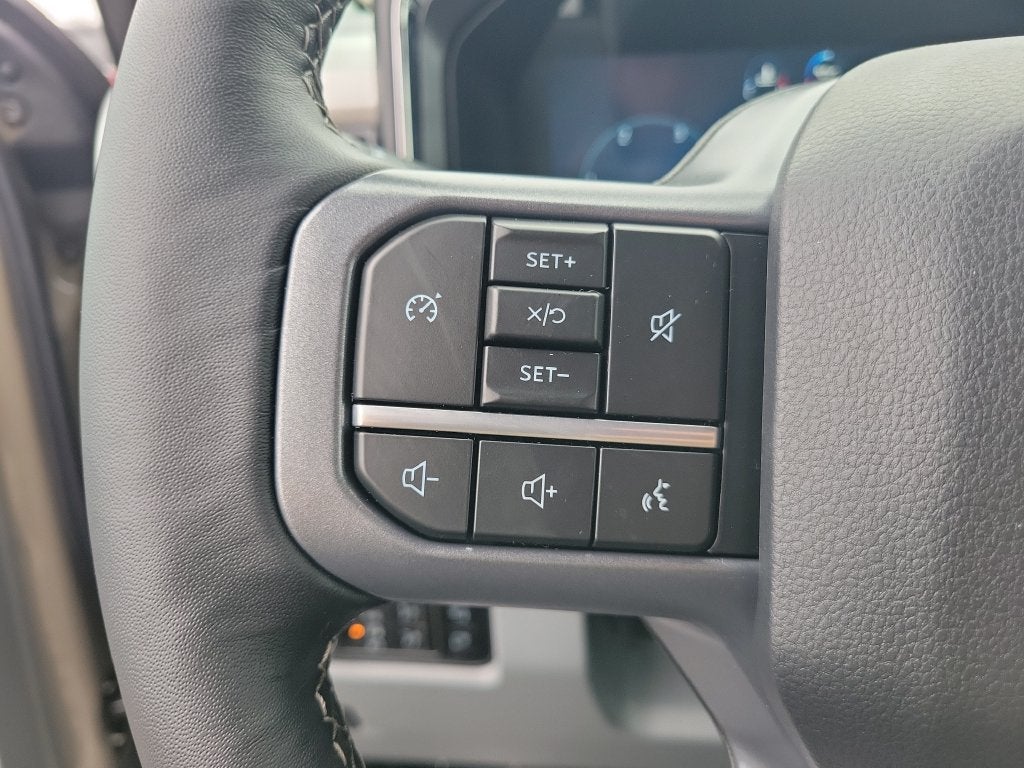 2027 Ford F-350SD XLT