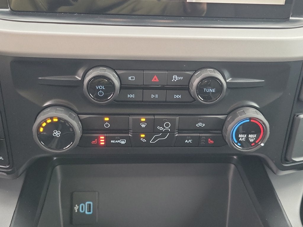 2027 Ford F-350SD XLT