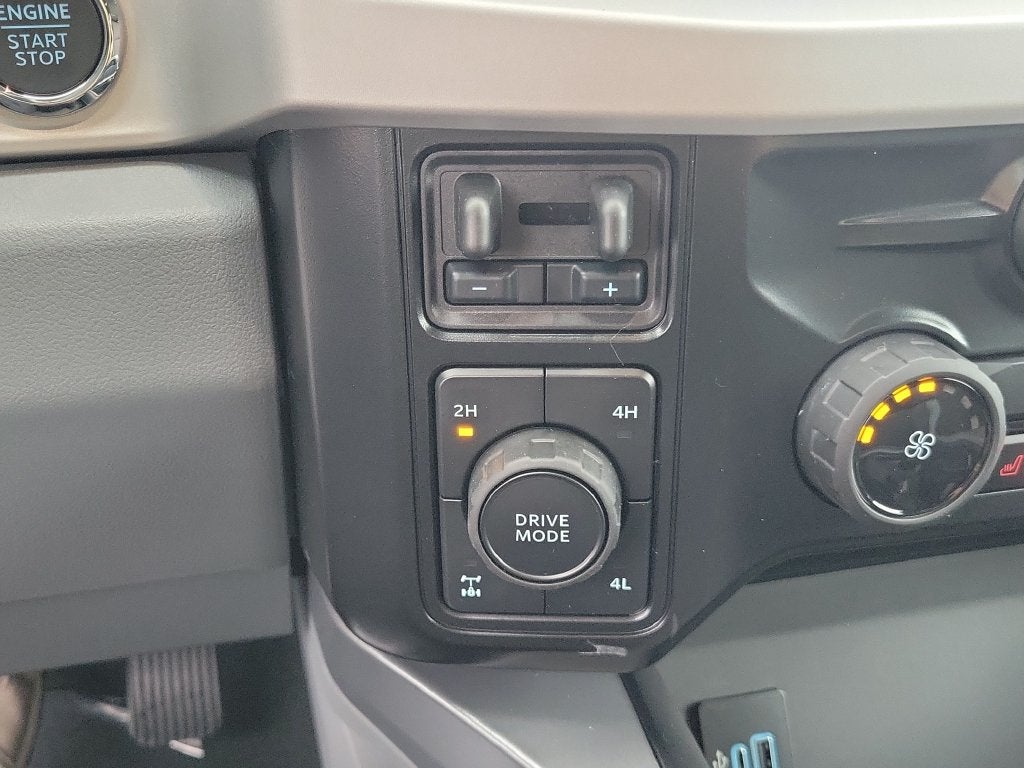 2027 Ford F-350SD XLT