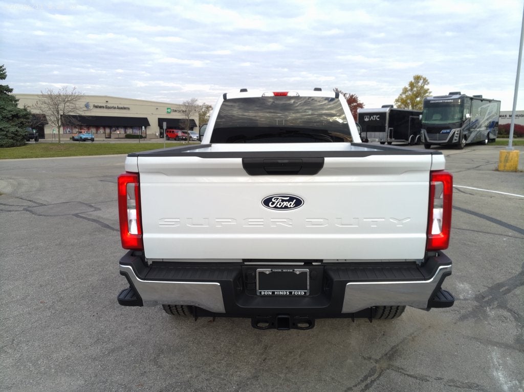 2027 Ford F-350SD XLT